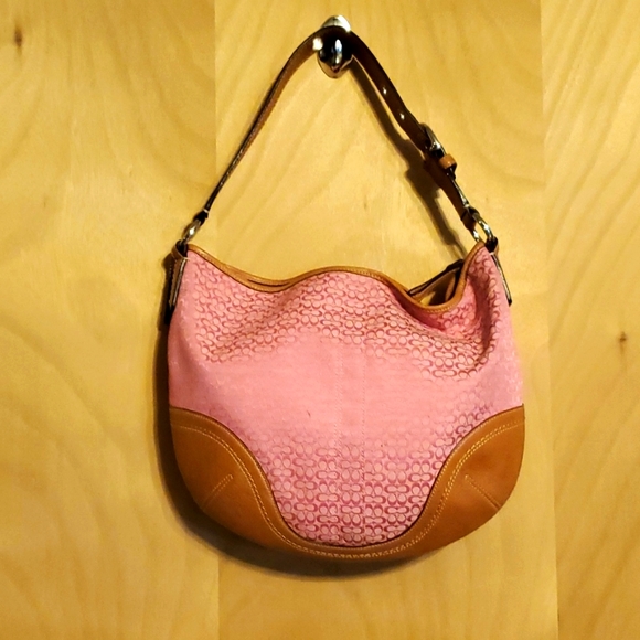 Authentic Coach Pink & Tan leather Hobo bag is NWOT. - Picture 2 of 9